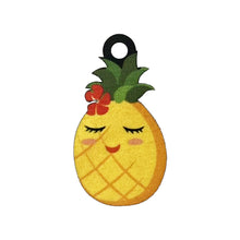 Load image into Gallery viewer, PINEAPPLE FAMILY DAUGHTER - MINI ORNAMENT
