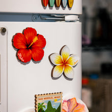 Load image into Gallery viewer, ALOHA PLUMERIA MAGNET
