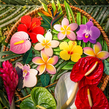 Load image into Gallery viewer, PLUMERIA CHARM ORNAMENT
