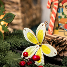 Load image into Gallery viewer, YELLOW PLUMERIA 3D ORNAMENT
