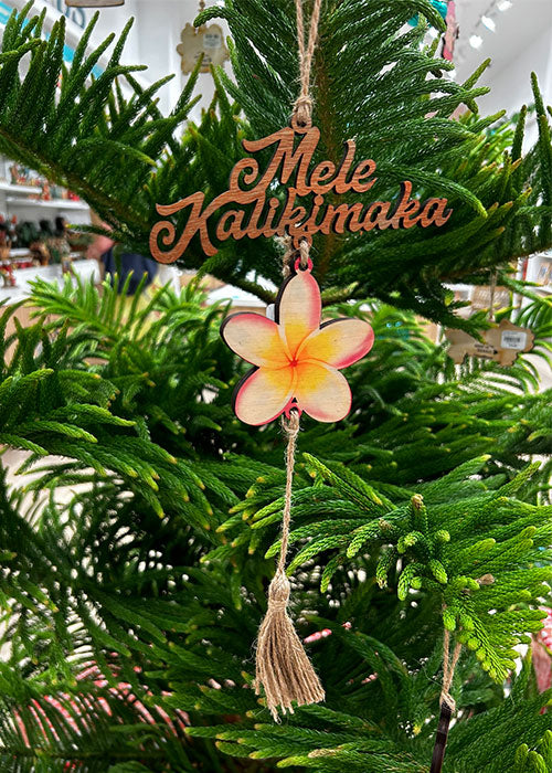 MELE PLUMERIA TASSEL ORNAMENT