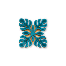 Load image into Gallery viewer, BLUE QUILT LED ORNAMENT

