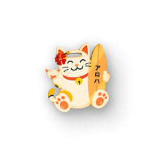 Load image into Gallery viewer, MANEKI NEKO WOOD BAG TAG

