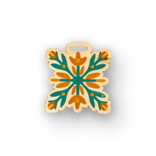 Load image into Gallery viewer, PUA MANU QUILT WOOD BAG TAG
