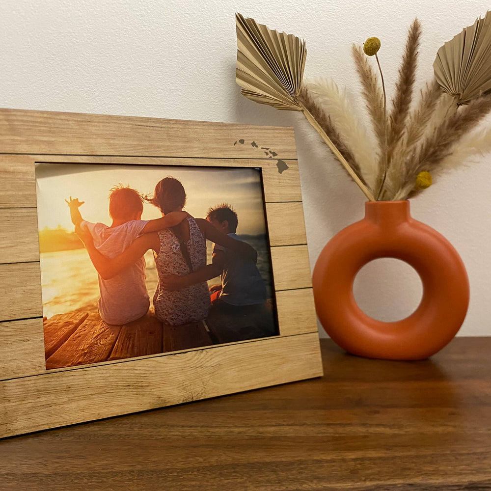 BEACHWOOD ISLANDS 8X10 PICTURE FRAME