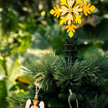 Load image into Gallery viewer, YELLOW QUILT TREE TOPPER
