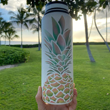 Load image into Gallery viewer, PINEAPPLE HEARTS 40 OZ WATER BOTTLE
