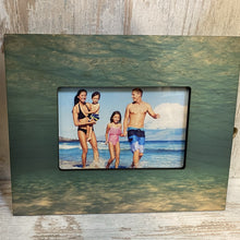Load image into Gallery viewer, UNDERWATER 4X6 PICTURE FRAME
