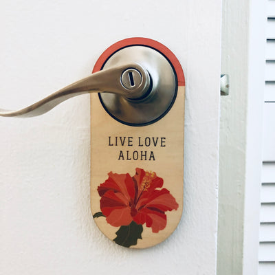 LIVE LOVE ALOHA HIBISCUS DOOR HANG