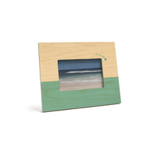 Load image into Gallery viewer, TWO TONE ISLANDS 4X6 PICTURE FRAME
